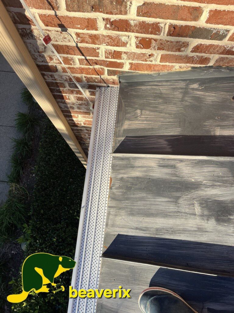 Gutter Cleaning & Maintenance_4